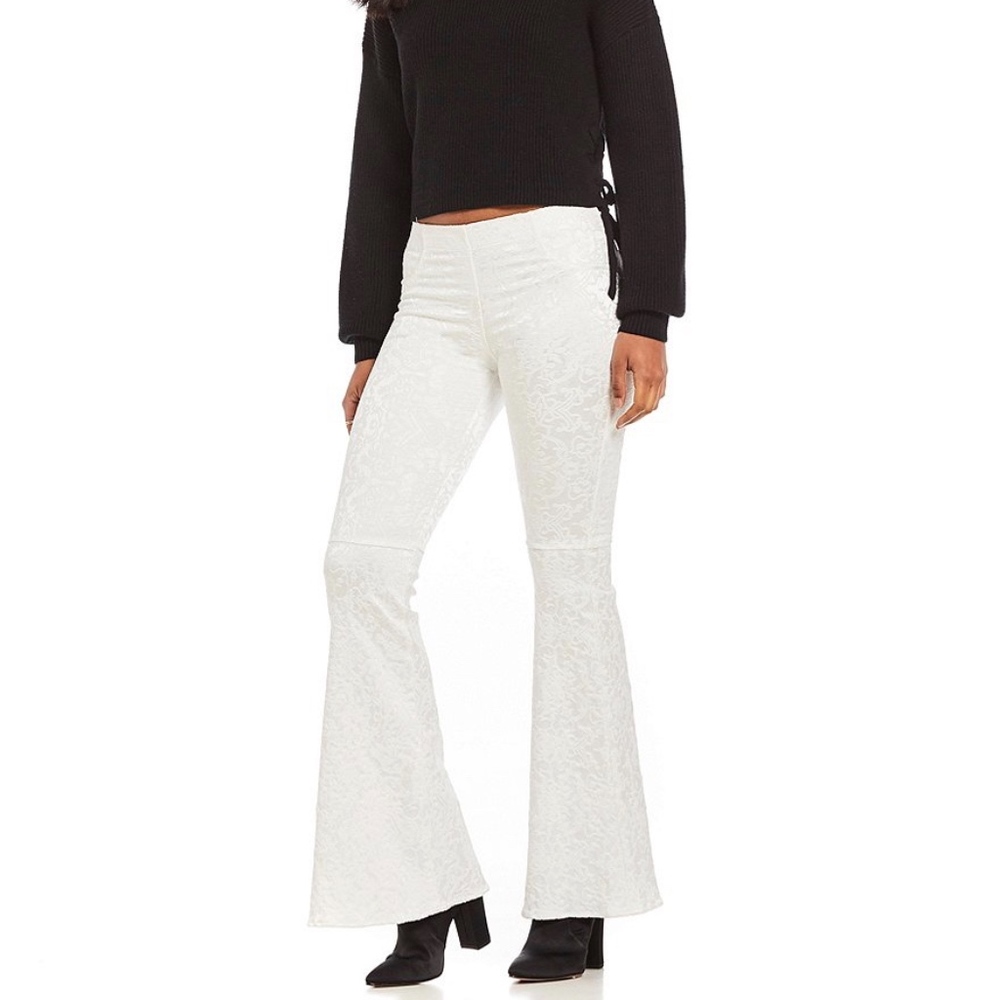 Chelsea & Violet Flare Leg Texture Pant